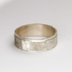 Florentine Finish Bright-Cut Border Ring