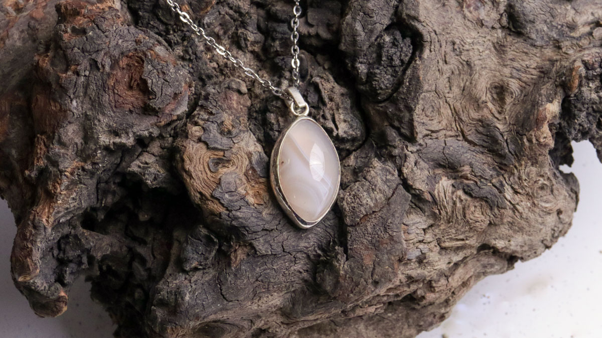 Agate Ellipse Cabochon Pendant – Brazilian Agate