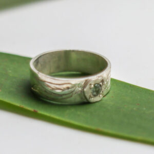 Engraved Gumleaf Ring - Green Lab Sapphire