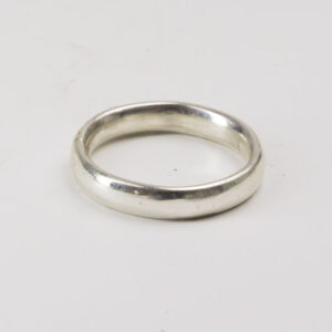 Sterling Silver Oval Band Ring – 4 mm Band (Size P, US 7¾)